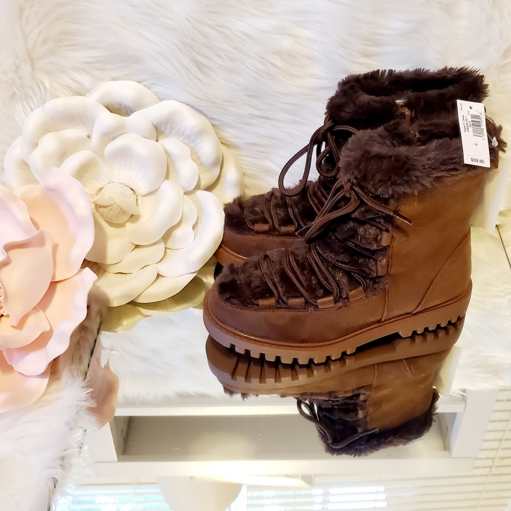 Gap Shoes | Gap Kids Cozy Tie Furry Brown Boots Girls 12| Color: Brown